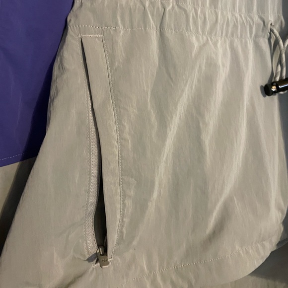 Lululemon Windbreaker - Picture 9 of 9